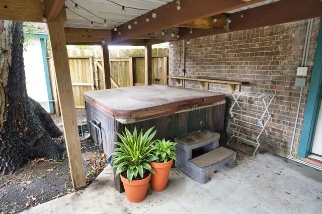 402 E Smith Street, Brazoria, TX 77422