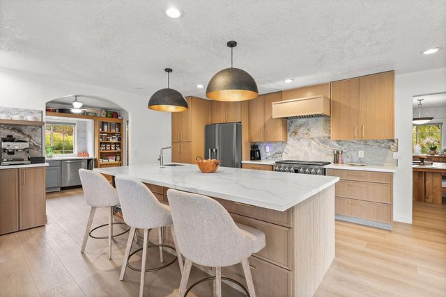 14560 Warren Avenue, Red Bluff, CA 96080