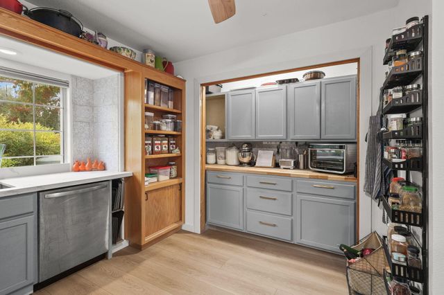 14560 Warren Avenue, Red Bluff, CA 96080