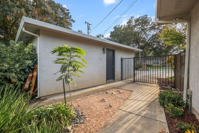 14560 Warren Avenue, Red Bluff, CA 96080