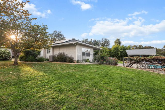 14560 Warren Avenue, Red Bluff, CA 96080