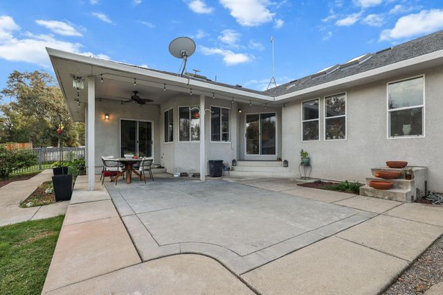 14560 Warren Avenue, Red Bluff, CA 96080