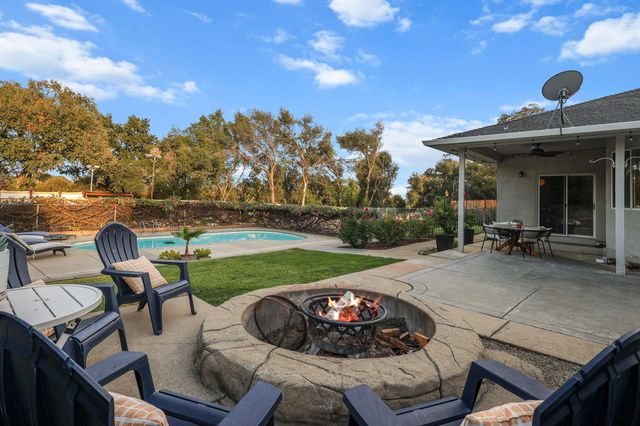 14560 Warren Avenue, Red Bluff, CA 96080