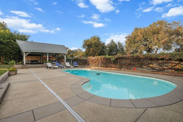 14560 Warren Avenue, Red Bluff, CA 96080