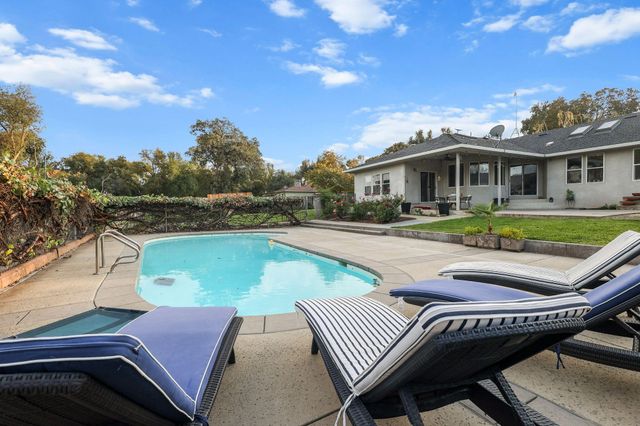 14560 Warren Avenue, Red Bluff, CA 96080