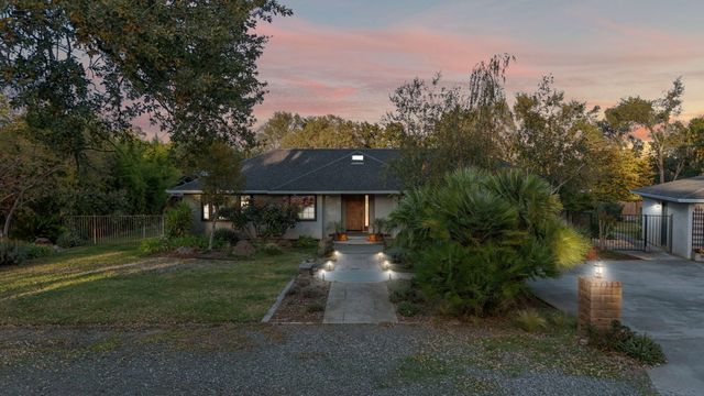 14560 Warren Avenue, Red Bluff, CA 96080