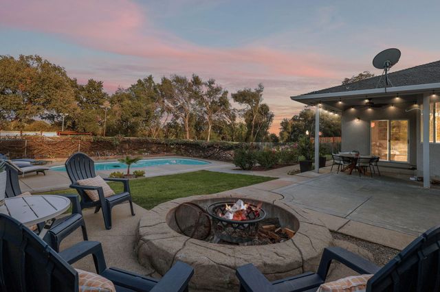 14560 Warren Avenue, Red Bluff, CA 96080