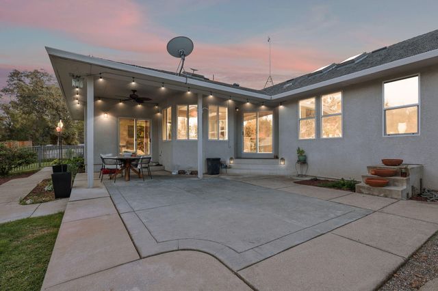 14560 Warren Avenue, Red Bluff, CA 96080