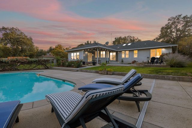 14560 Warren Avenue, Red Bluff, CA 96080