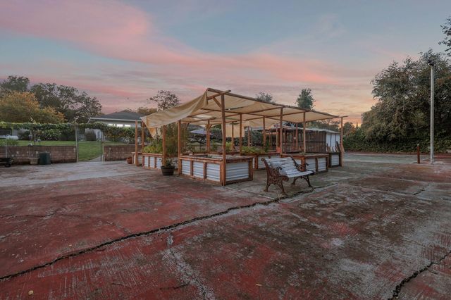 14560 Warren Avenue, Red Bluff, CA 96080