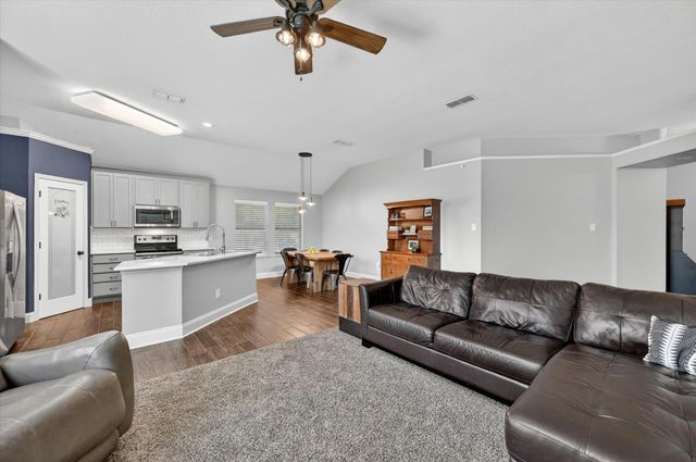 5821 Imes Lane, Fort Worth, TX 76179