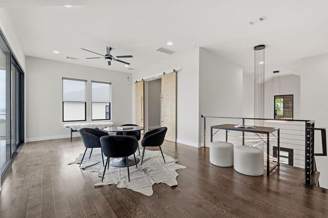 2414 Sunset Vista CIR 32, Spicewood, TX 78669