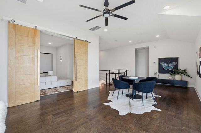 2414 Sunset Vista CIR 32, Spicewood, TX 78669