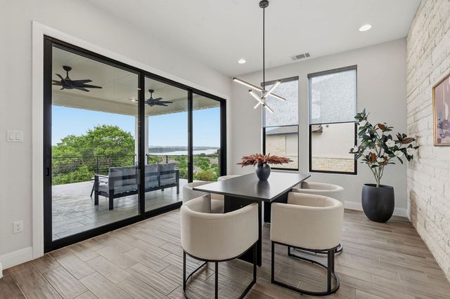 2414 Sunset Vista CIR 32, Spicewood, TX 78669