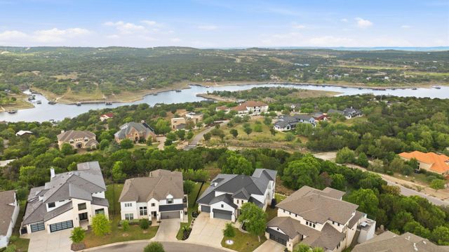 2414 Sunset Vista CIR 32, Spicewood, TX 78669