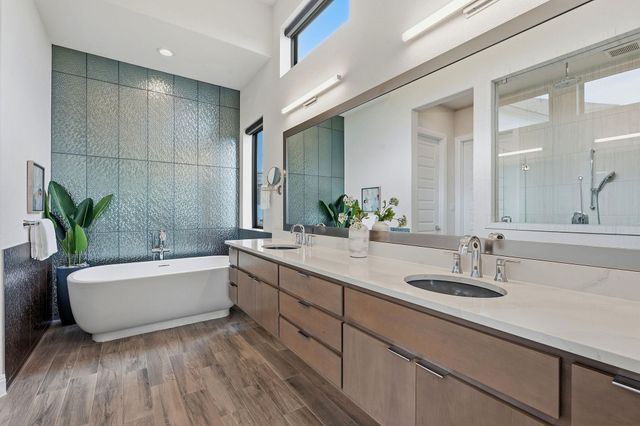 2414 Sunset Vista CIR 32, Spicewood, TX 78669