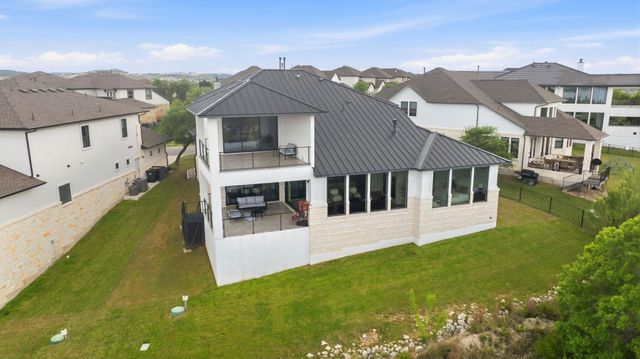 2414 Sunset Vista CIR 32, Spicewood, TX 78669