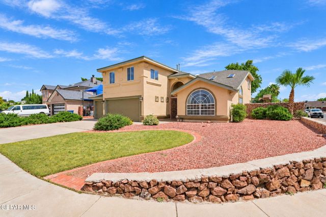 1900 PUEBLO CORONA Lane, El Paso, TX 79936