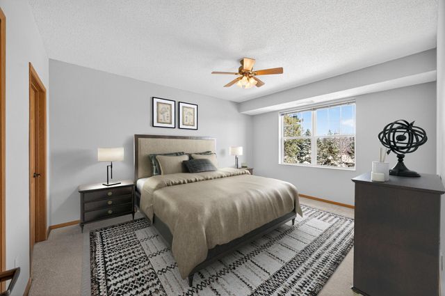 1900 Rush Lake Trail 232, New Brighton, MN 55112