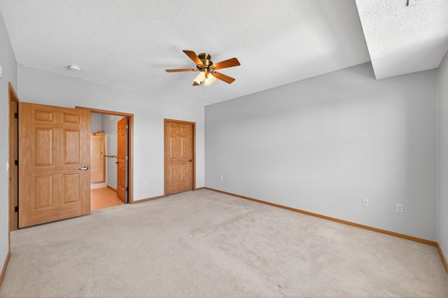 1900 Rush Lake Trail 232, New Brighton, MN 55112