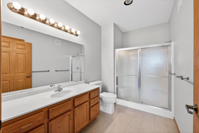 1900 Rush Lake Trail 232, New Brighton, MN 55112