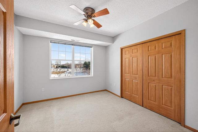 1900 Rush Lake Trail 232, New Brighton, MN 55112