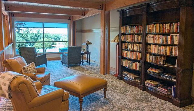 1900 Rush Lake Trail 232, New Brighton, MN 55112