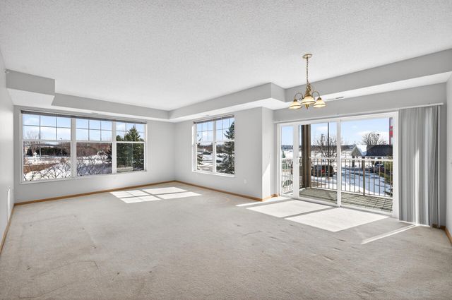 1900 Rush Lake Trail 232, New Brighton, MN 55112