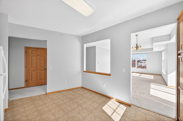 1900 Rush Lake Trail 232, New Brighton, MN 55112