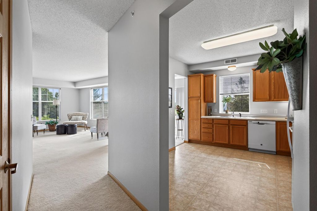 1900 Rush Lake Trail 232, New Brighton, MN 55112 — photo 2