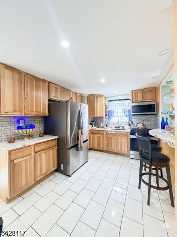 627 w 3rd, Plainfield City, NJ 07060