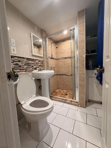 627 w 3rd, Plainfield City, NJ 07060