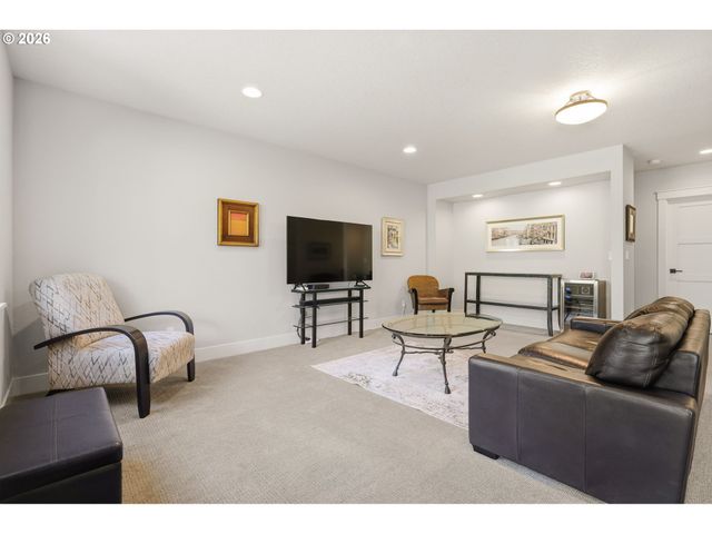 12130 Sw 173RD Ter, Beaverton, OR 97007