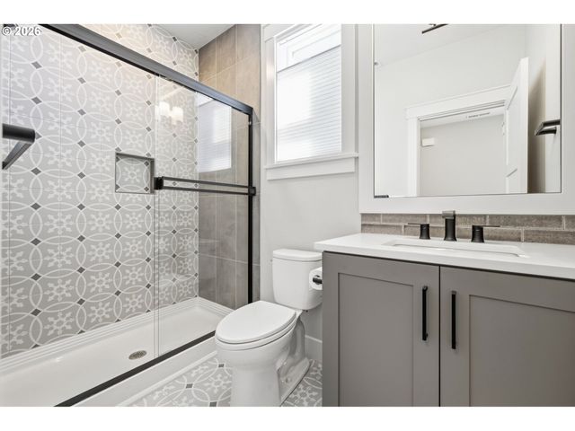 12130 Sw 173RD Ter, Beaverton, OR 97007