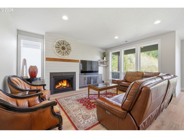 12130 Sw 173RD Ter, Beaverton, OR 97007