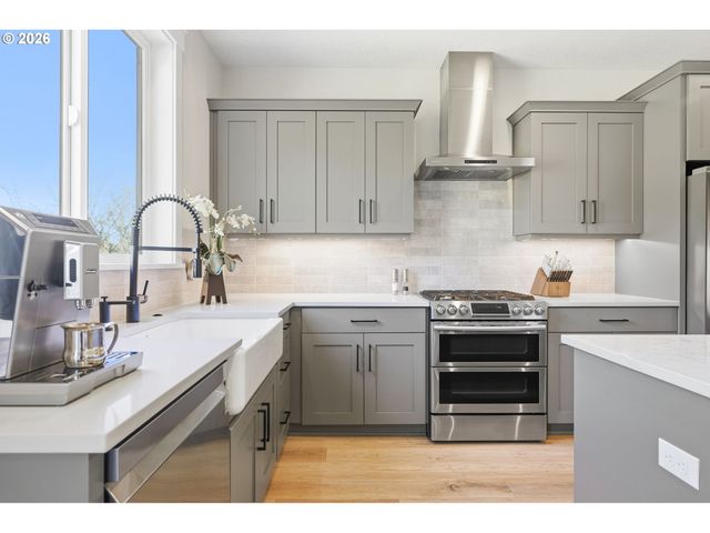 12130 Sw 173RD Ter, Beaverton, OR 97007