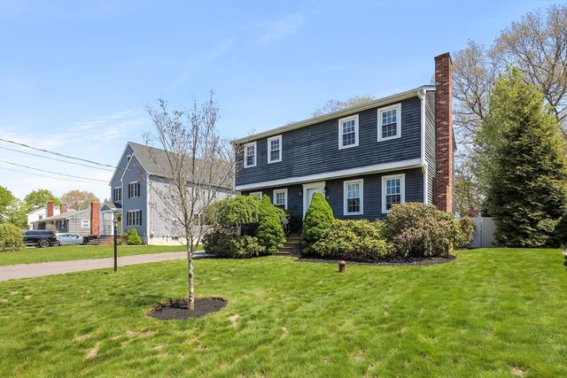 42 Sewell St, Brockton, MA 02301