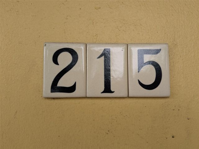 815 Middle River Drive 215, Fort Lauderdale, FL 33304