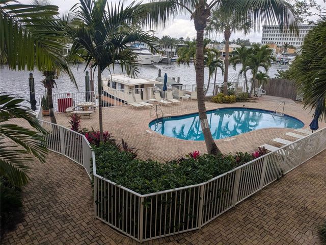 815 Middle River Drive 215, Fort Lauderdale, FL 33304