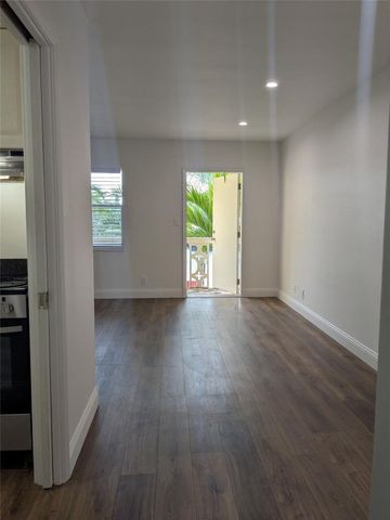 815 Middle River Drive 215, Fort Lauderdale, FL 33304