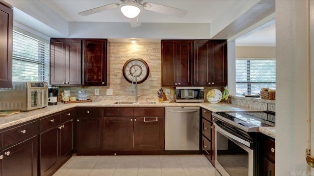 201 Daffodil St Apt B6, Hot Springs, AR 71913