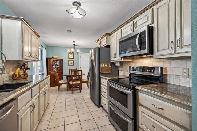 391 Vz County Road 1507, Grand Saline, TX 75140