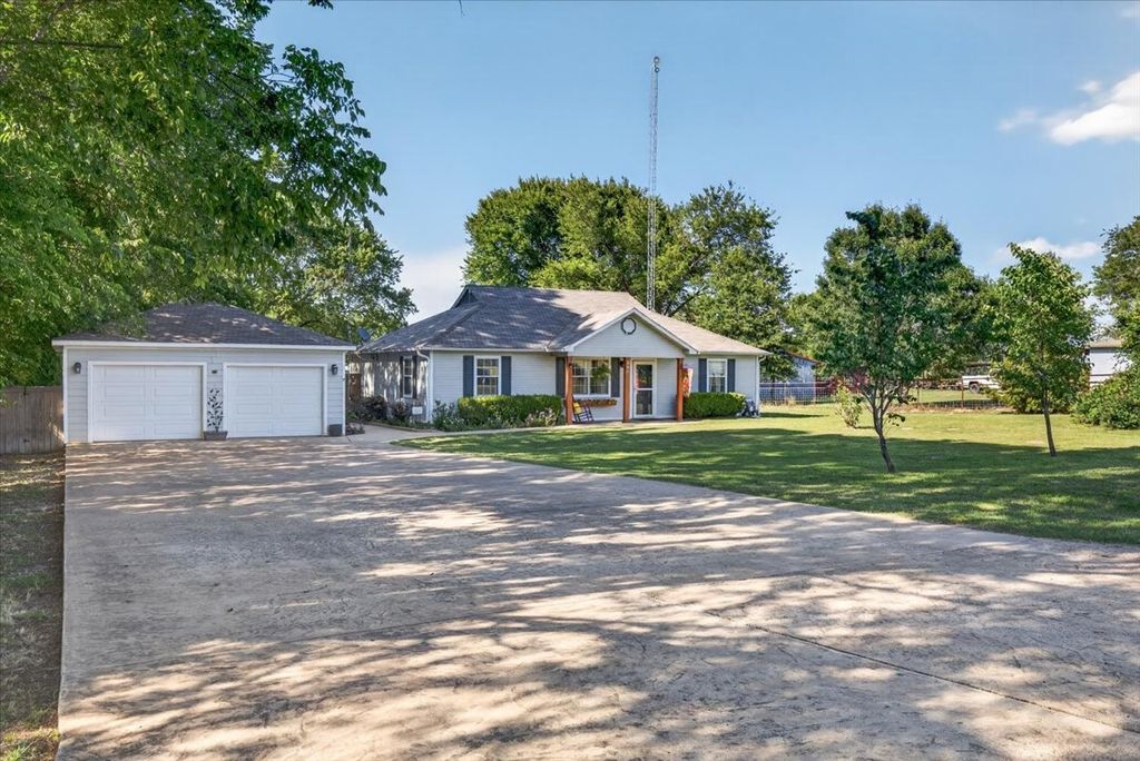 391 Vz County Road 1507, Grand Saline, TX 75140