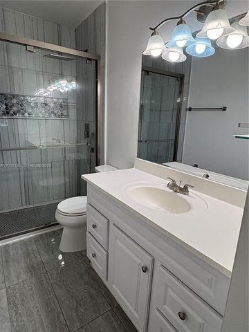 1520 Mckinley Street 108E, Hollywood, FL 33020
