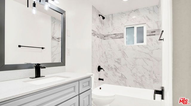 428 S Meridian Avenue, Rialto, CA 92376