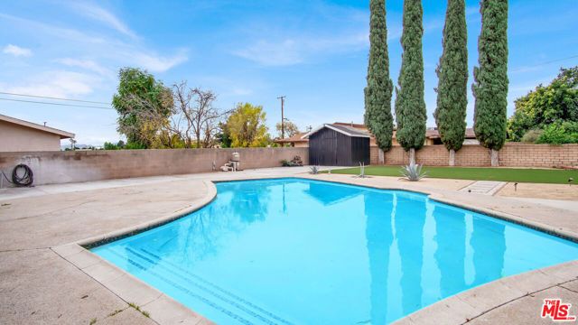 428 S Meridian Avenue, Rialto, CA 92376