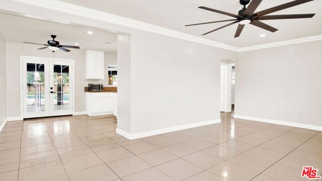 428 S Meridian Avenue, Rialto, CA 92376