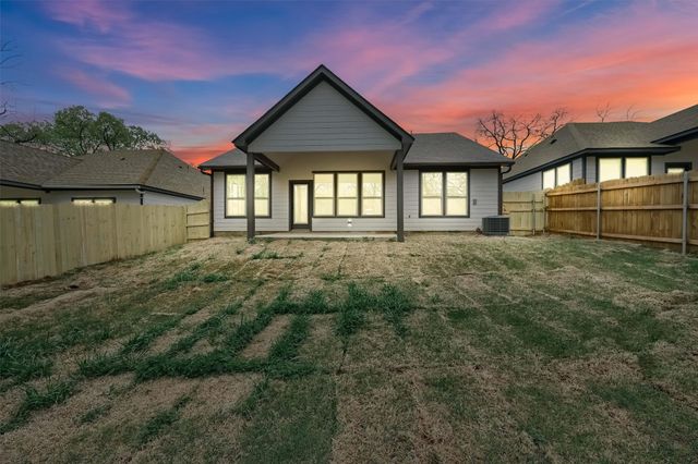 715 E Hanna Street, Denison, TX 75021