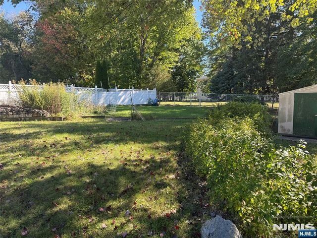 54 Highland Avenue, Bergenfield, NJ 07621