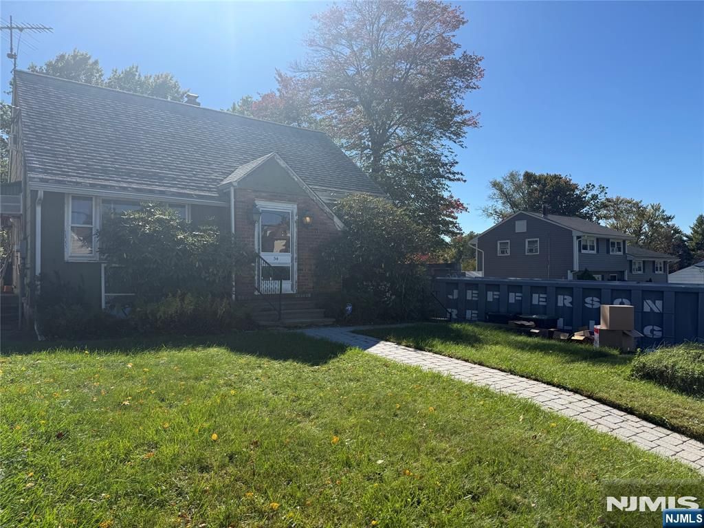 54 Highland Avenue, Bergenfield, NJ 07621